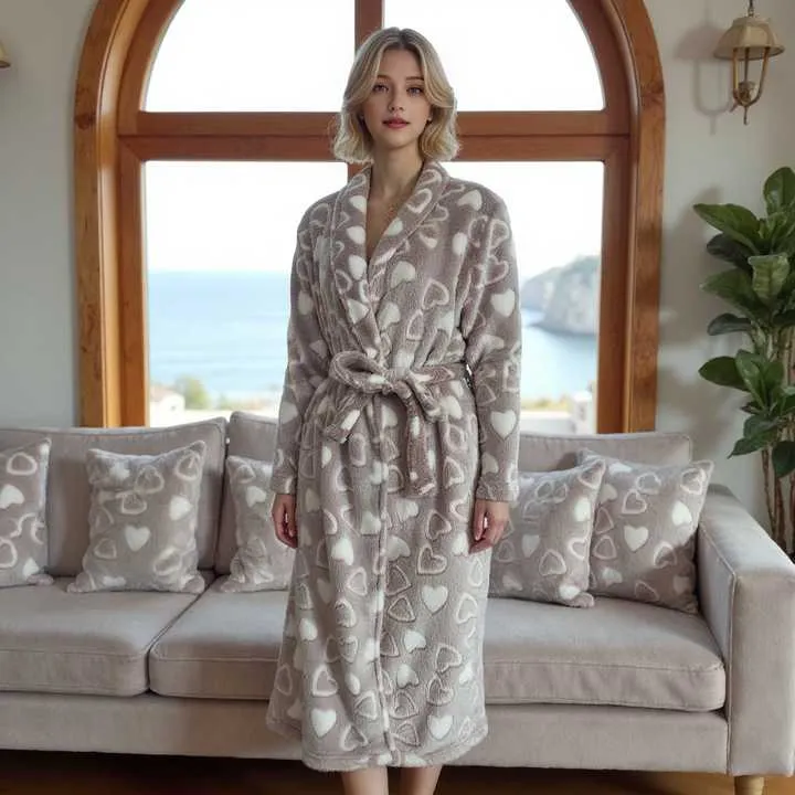 قميص نوم جديد من الفلانيل ,New flannel nightgown