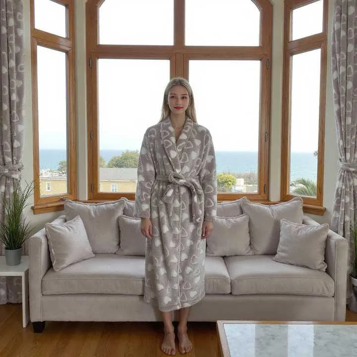 قميص نوم جديد من الفلانيل ,New flannel nightgown