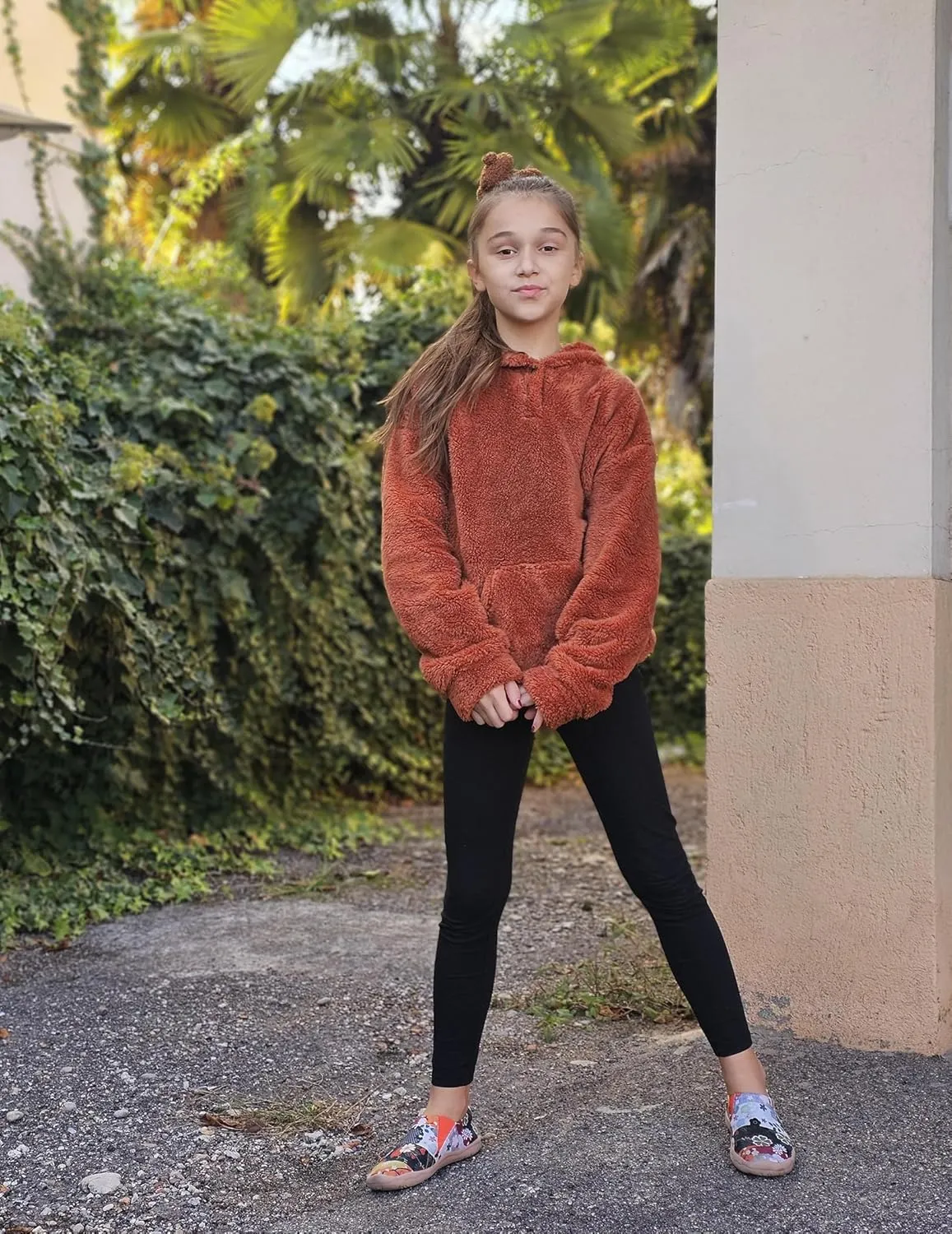 Arshiner Girls Hoodie Sherpa Fleece Pullover Hooded Sweatshirt for Girl Button Up Casual Outerwear Coat With Pockets